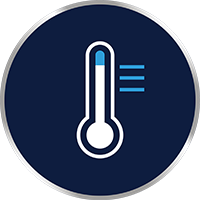 Ľudia žijúci v teplých oblastiach s vysokou vlhkosťou.